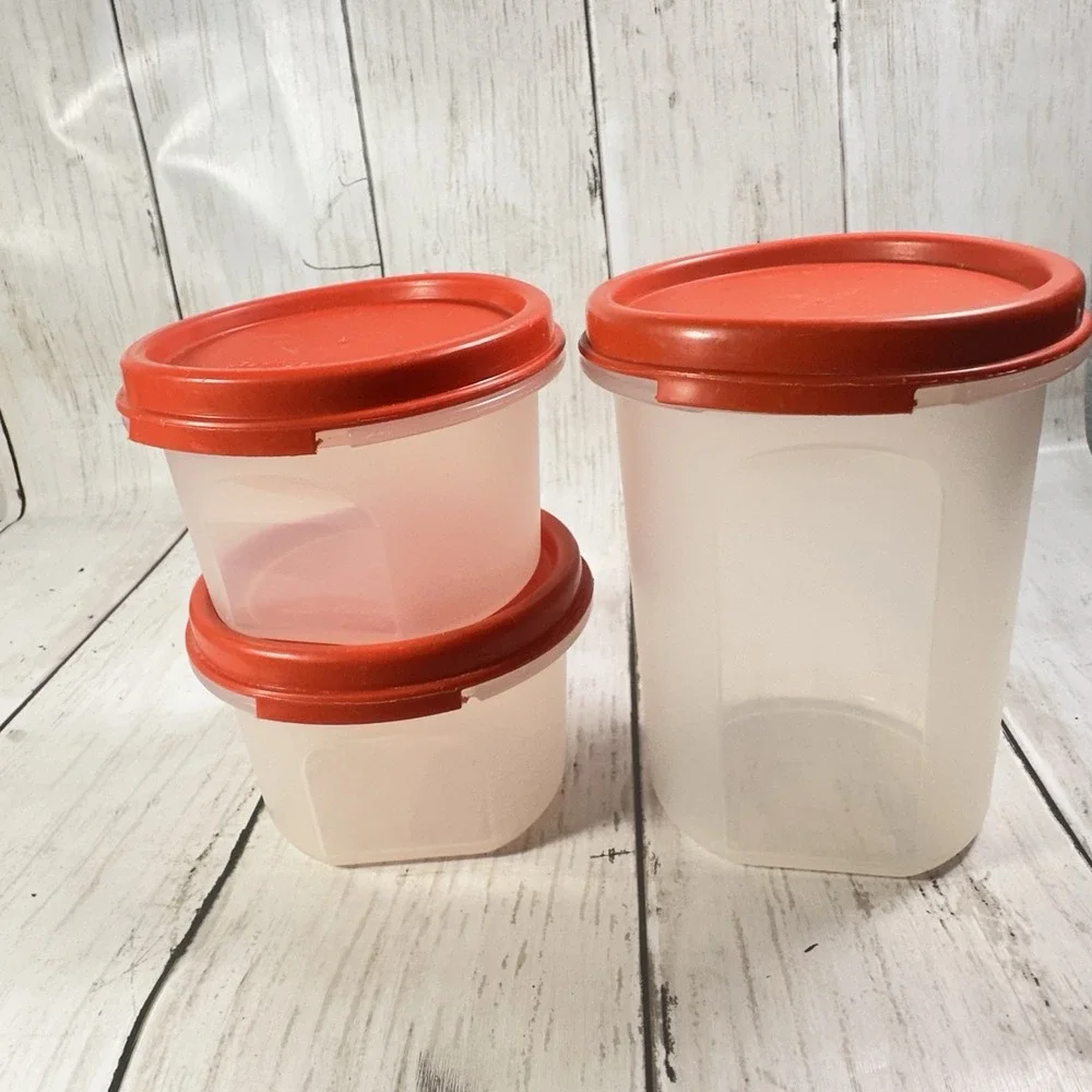 Tupperware‎ Set of 3 Containers with Paprika Lids  Two 1605 One 1606